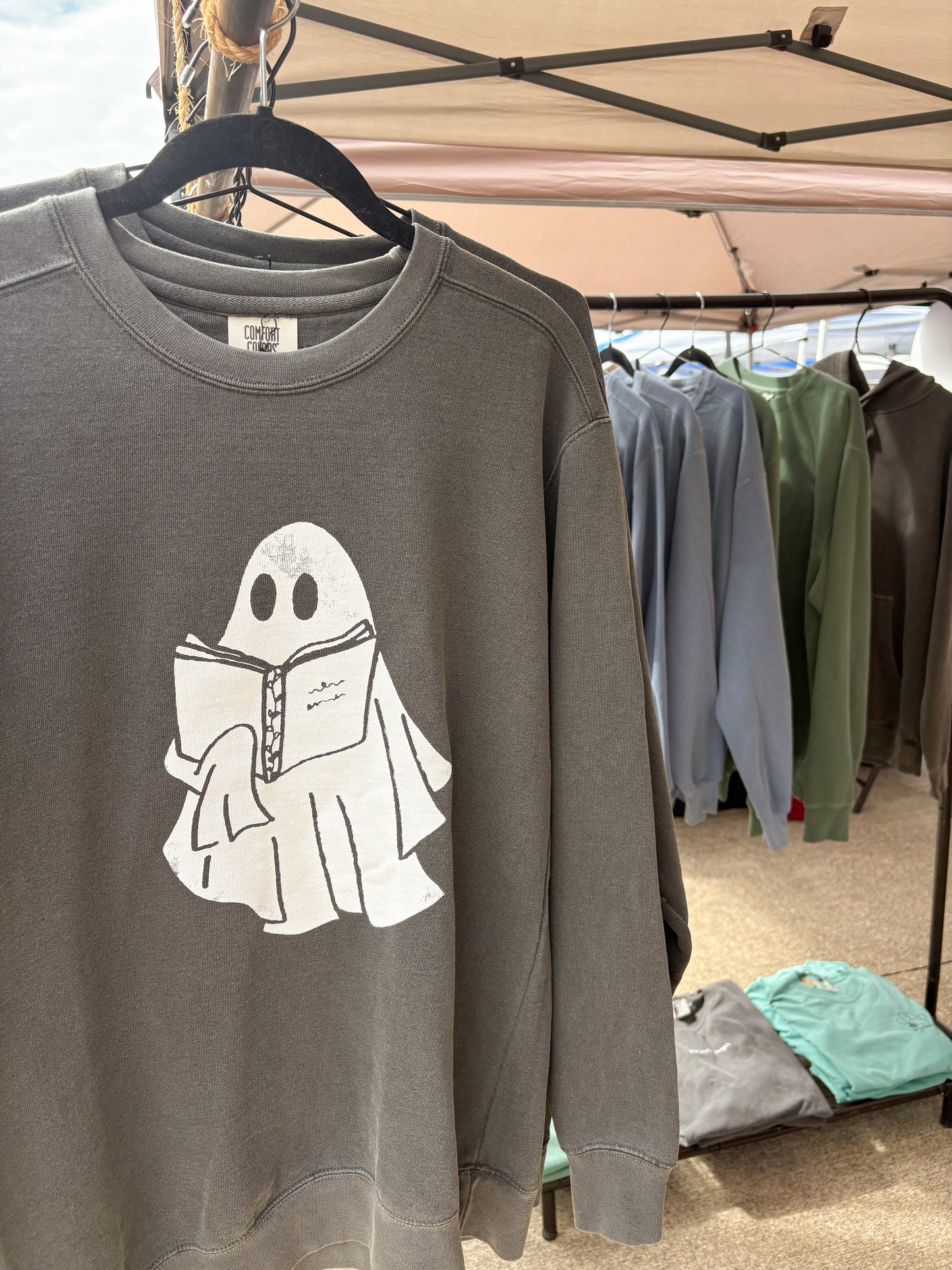 boo-kworm ghost crew